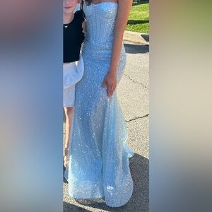 Portia and Scarlett Prom Dress (Size 0)